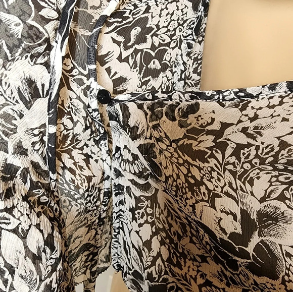 Semantiks silk wrap blouse - Picture 7 of 15